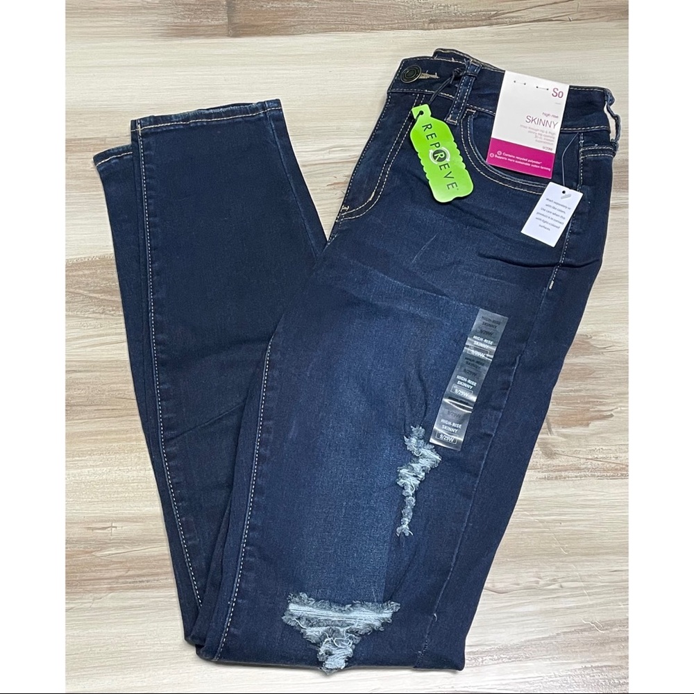 NWT SO High Rise Skinny Jeans Juniors Size 9 Dark Blue Distressed - Picture 2 of 5